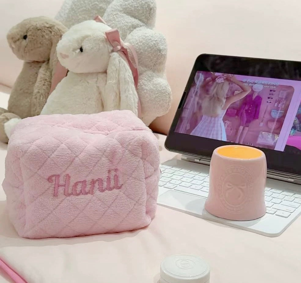 Personalized Custom Name Fluffy Plush Makeup Bag | Custom Cosmetic Organizer Toiletry Bag | Unique Thoughtful Gift for Her, Bridesmaids, Birthdays, Mother’s Day