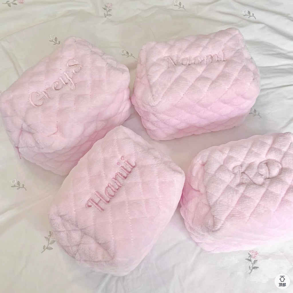 Personalized Custom Name Fluffy Plush Makeup Bag | Custom Cosmetic Organizer Toiletry Bag | Unique Thoughtful Gift for Her, Bridesmaids, Birthdays, Mother’s Day
