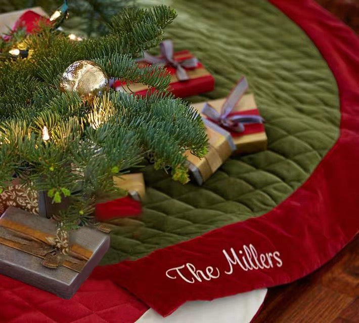Personalized red velvet Christmas tree skirt with embroidered family name – photo 9